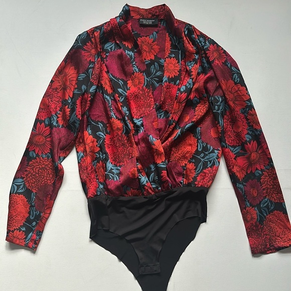 Zara floral bodysuit with draped plunging neckline women’s small - Picture 2 of 6